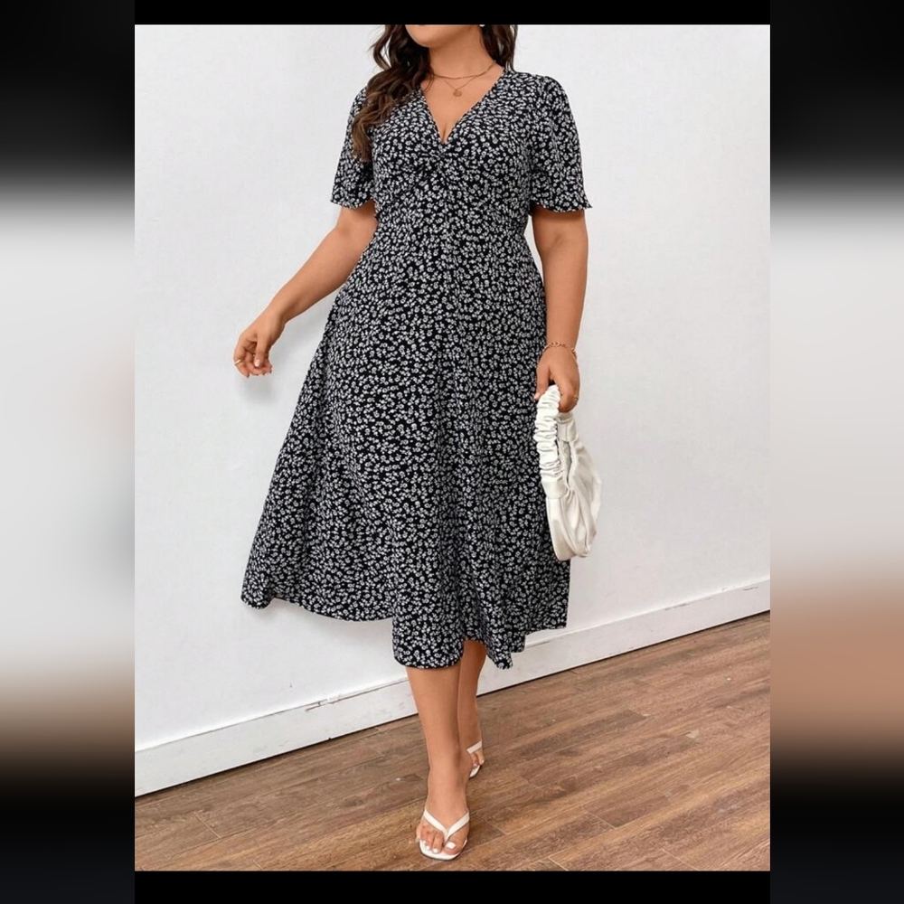 SHEIN Curve Frenchy Plus Vacation 0X Short Sleeve Floral Print Summer Dress